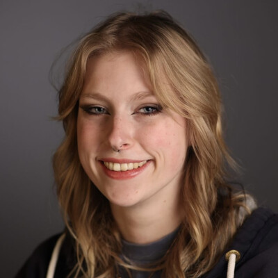 Demi zoekt een Kamer / Huurwoning / Appartement in Apeldoorn