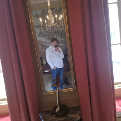 Casper zoekt een Kamer / Huurwoning / Appartement in Apeldoorn